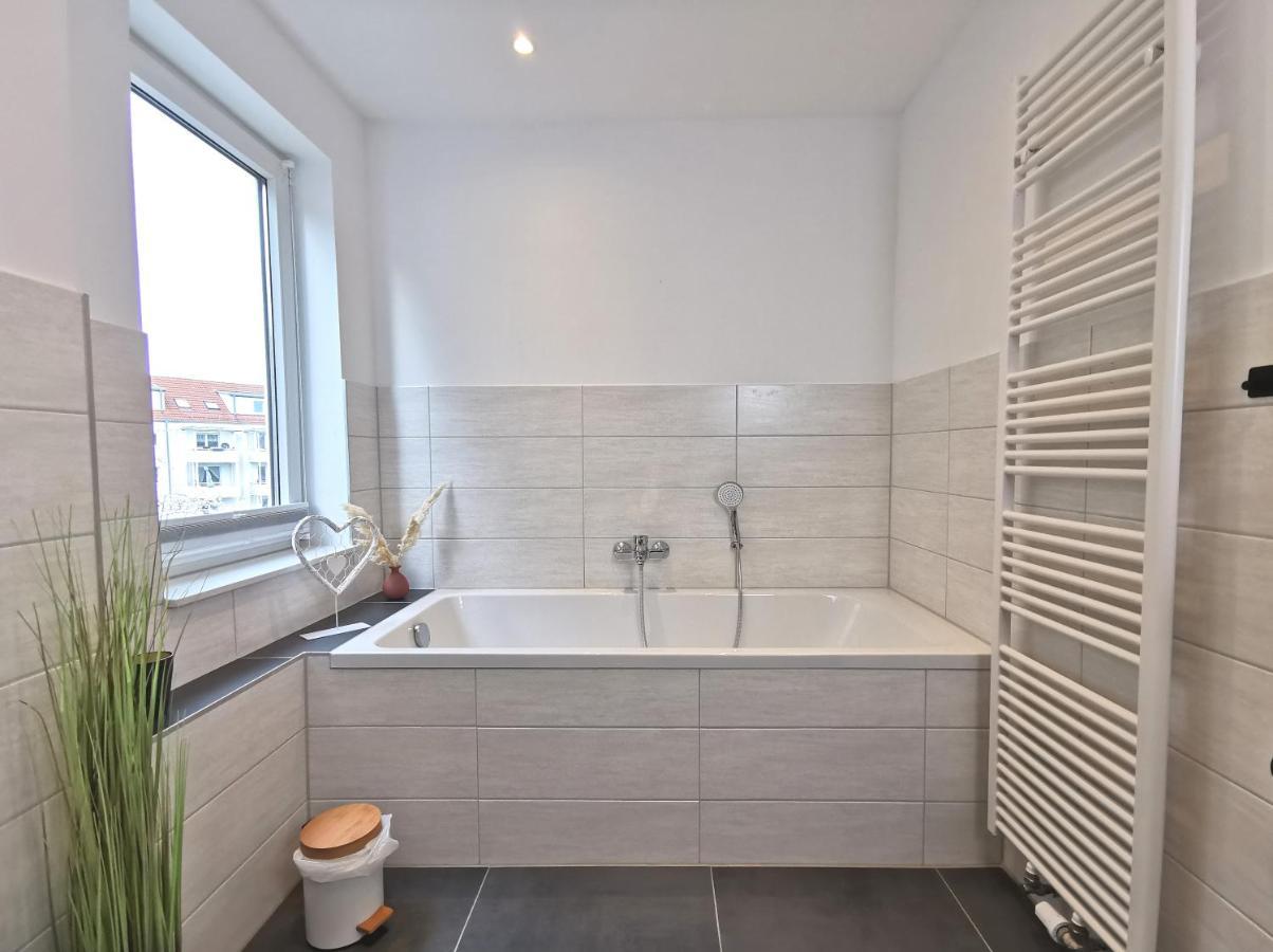Bohnapartments Suedpark - Naehe Steigerwaldstadion - Gratis Parkplatz - Wlan - Vollausstattung Erfurt Extérieur photo