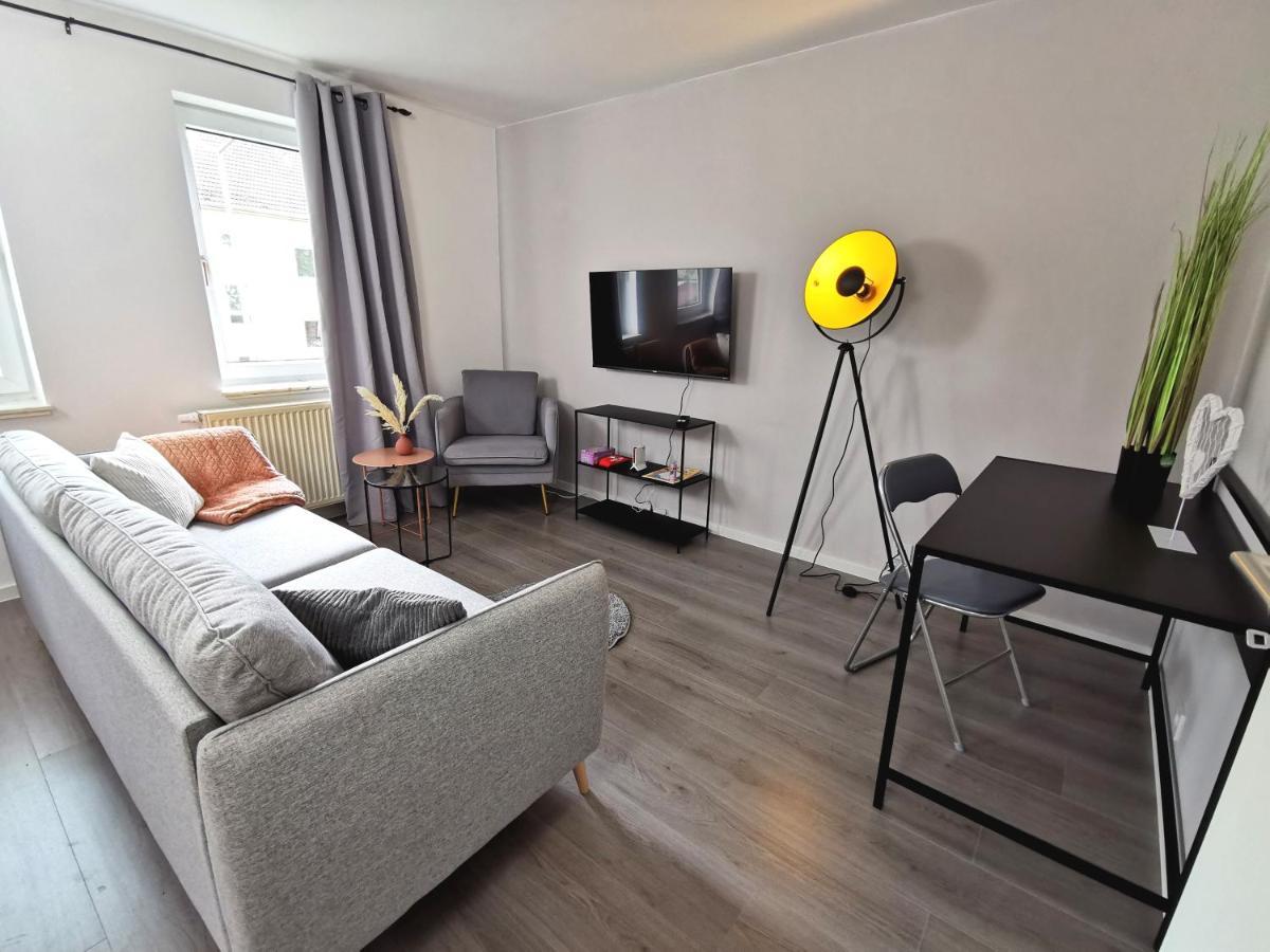 Bohnapartments Suedpark - Naehe Steigerwaldstadion - Gratis Parkplatz - Wlan - Vollausstattung Erfurt Extérieur photo